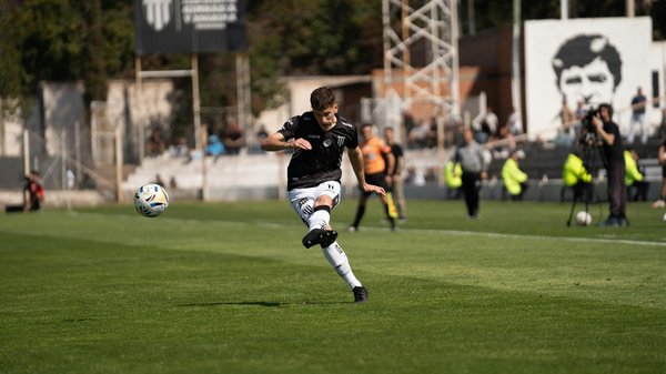 Essential sprint drills to elevate your speed for winning in competitive field hockey