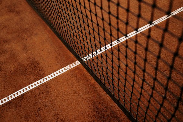 Ultimate beginner"s handbook for competitive sailing: a step-by-step guide to thriving in your first regatta