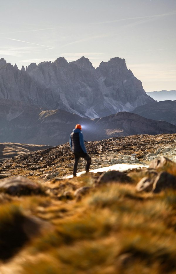 Essential hiking tips to elevate your outdoor experience